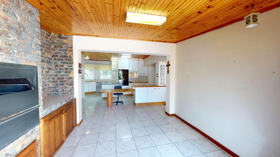 3 Bedroom Property for Sale in Heuningkloof Western Cape